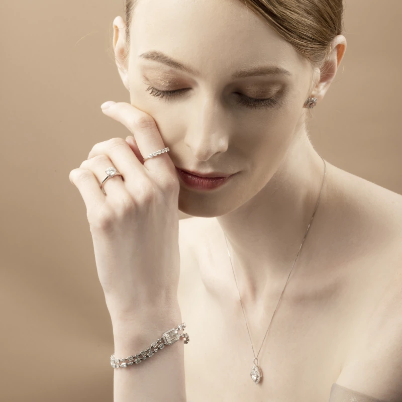 Lucente C Jewelry